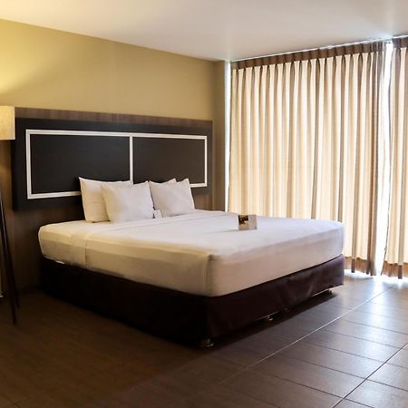 Rado Hotel - Santa Maria Trujillo Zewnętrze zdjęcie