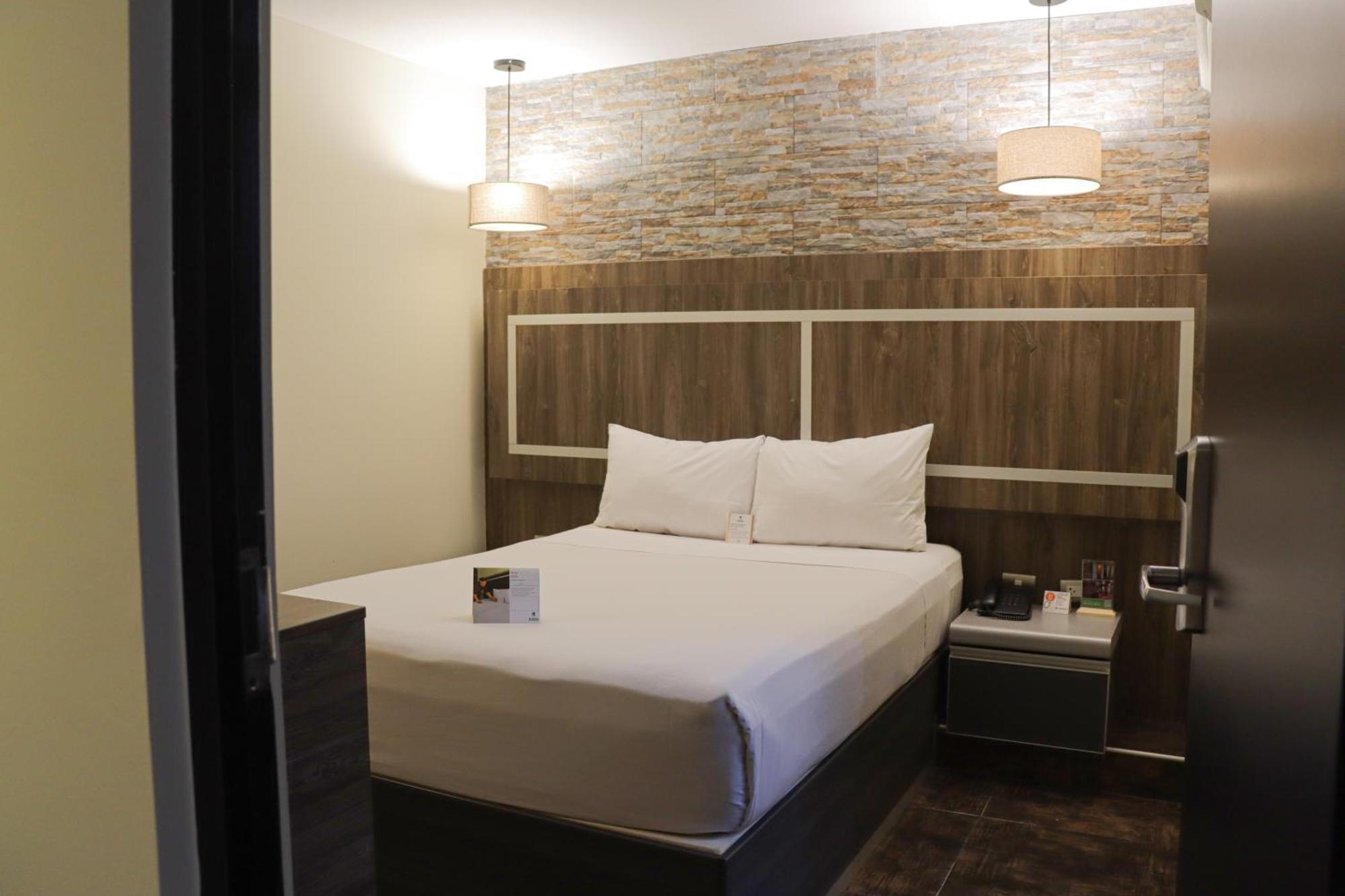 Rado Hotel - Santa Maria Trujillo Zewnętrze zdjęcie
