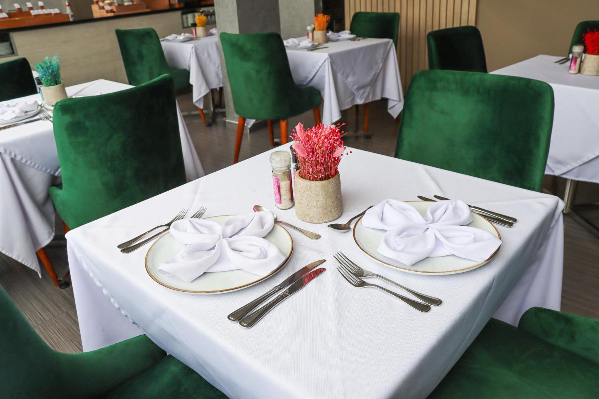 Rado Hotel - Santa Maria Trujillo Zewnętrze zdjęcie